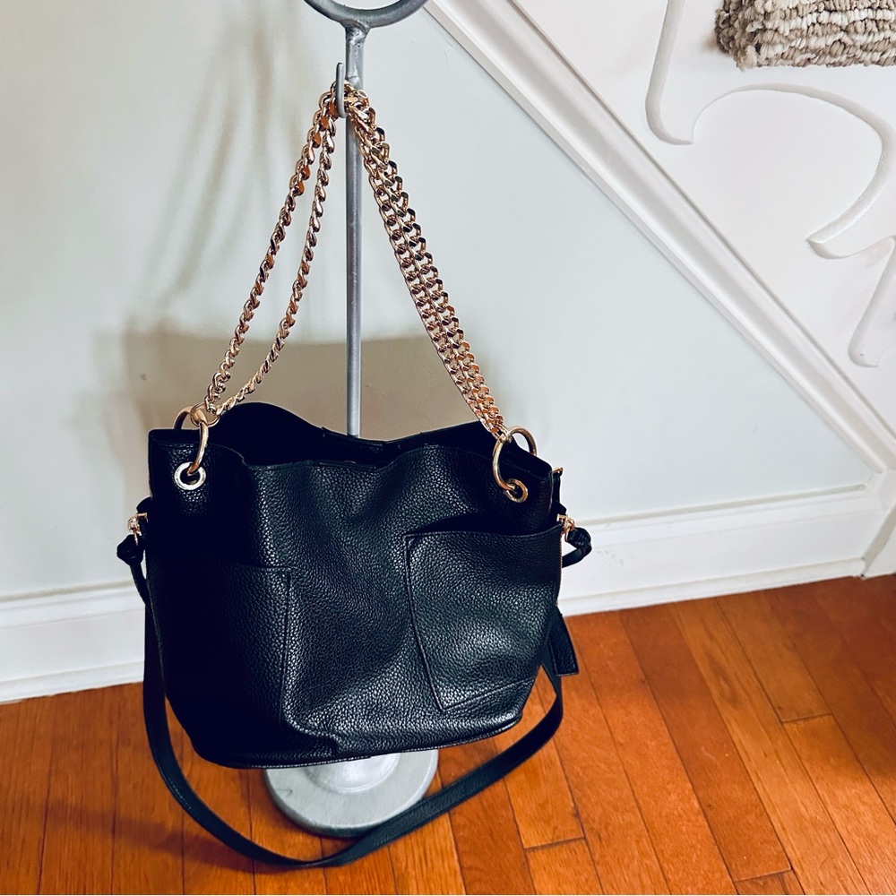 Steve Madden Black Shoulder Bag with Gold Chain